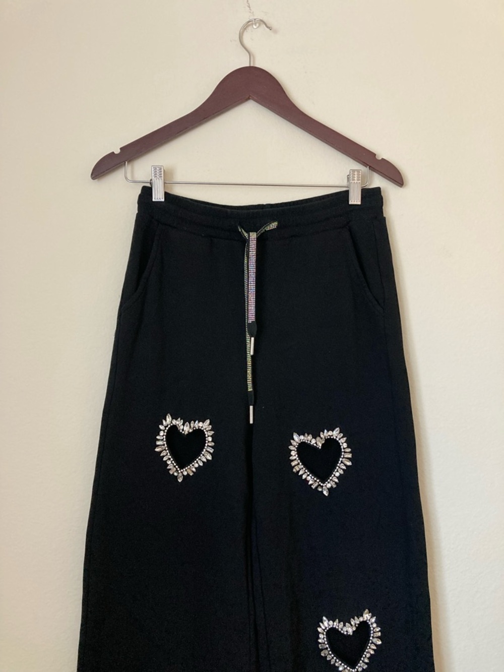 Lizette Collections Black Heart-Accent Wide Leg Sweatpants | New without Tags - Picture 6 of 10